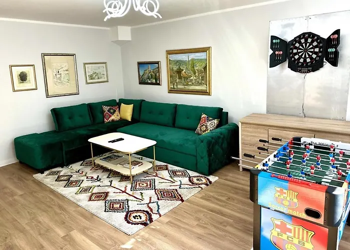 Chill & Play Apartment With Garage